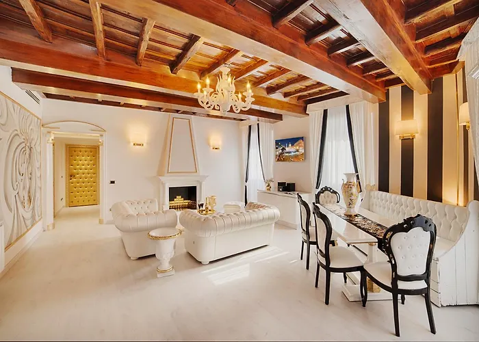 Spanish Steps Amazing Apartment